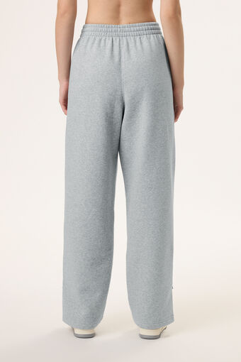 HAILEY BIEBER BAGGY SWEATS