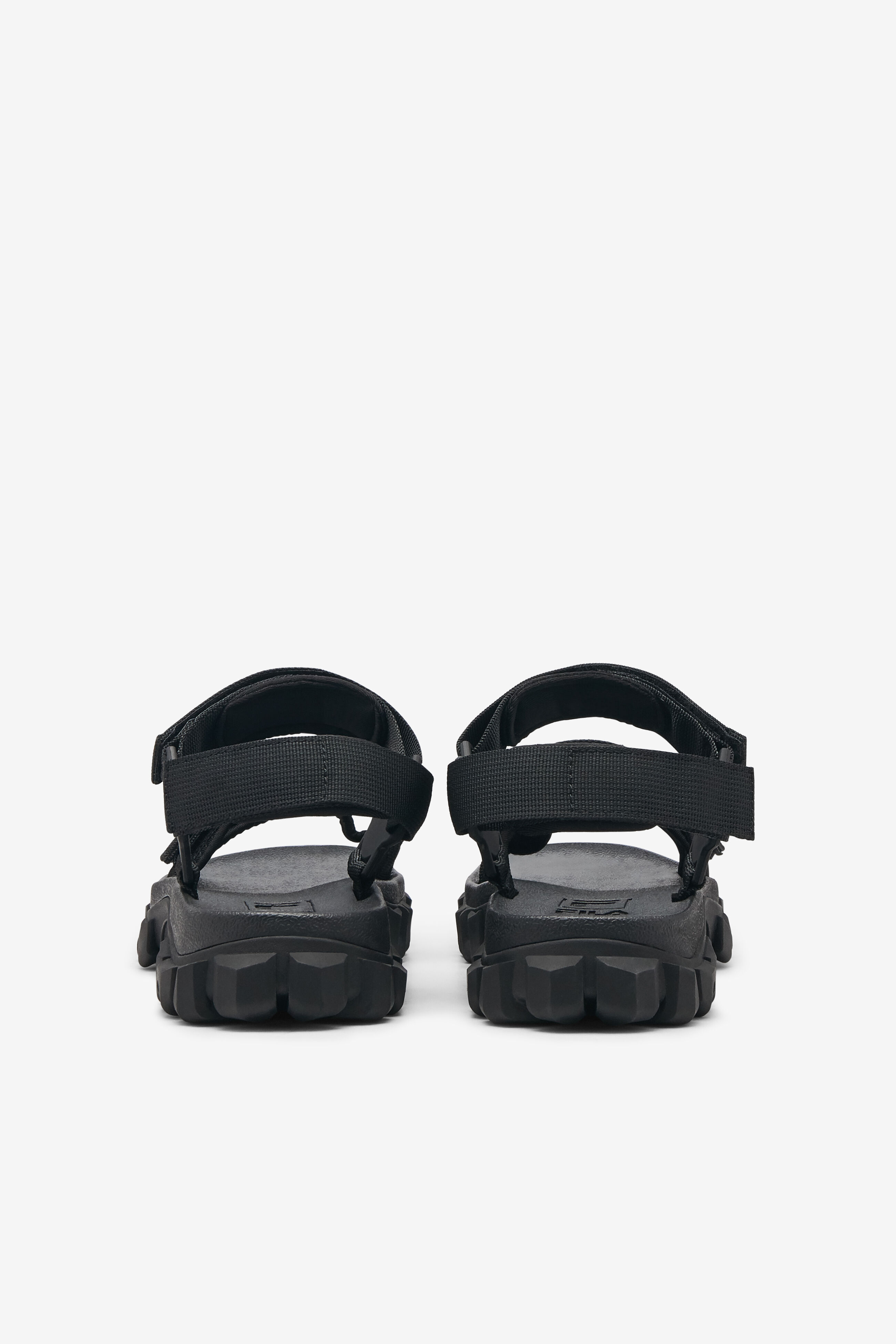 fila yak sandals
