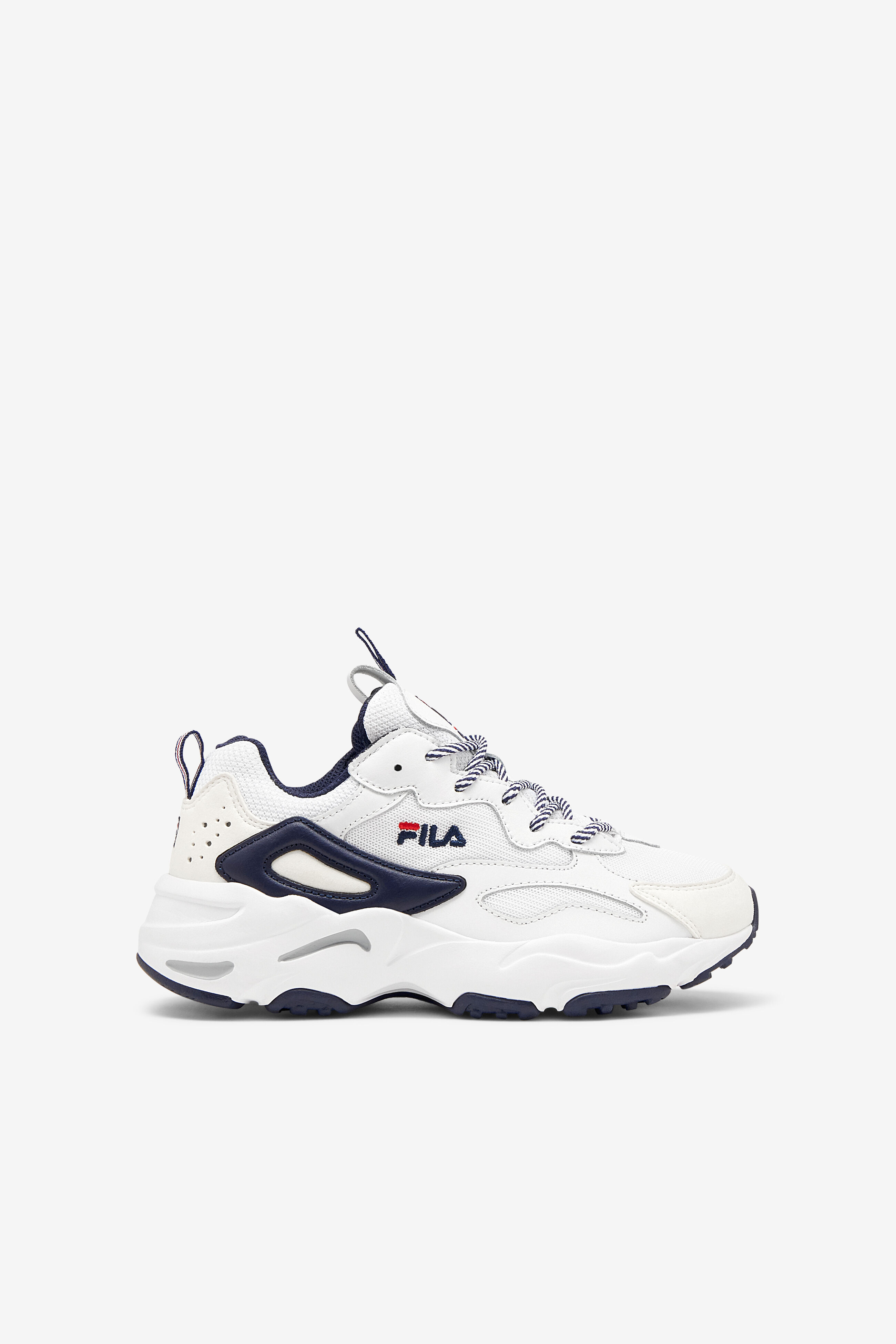 White fila deals sneakers kids