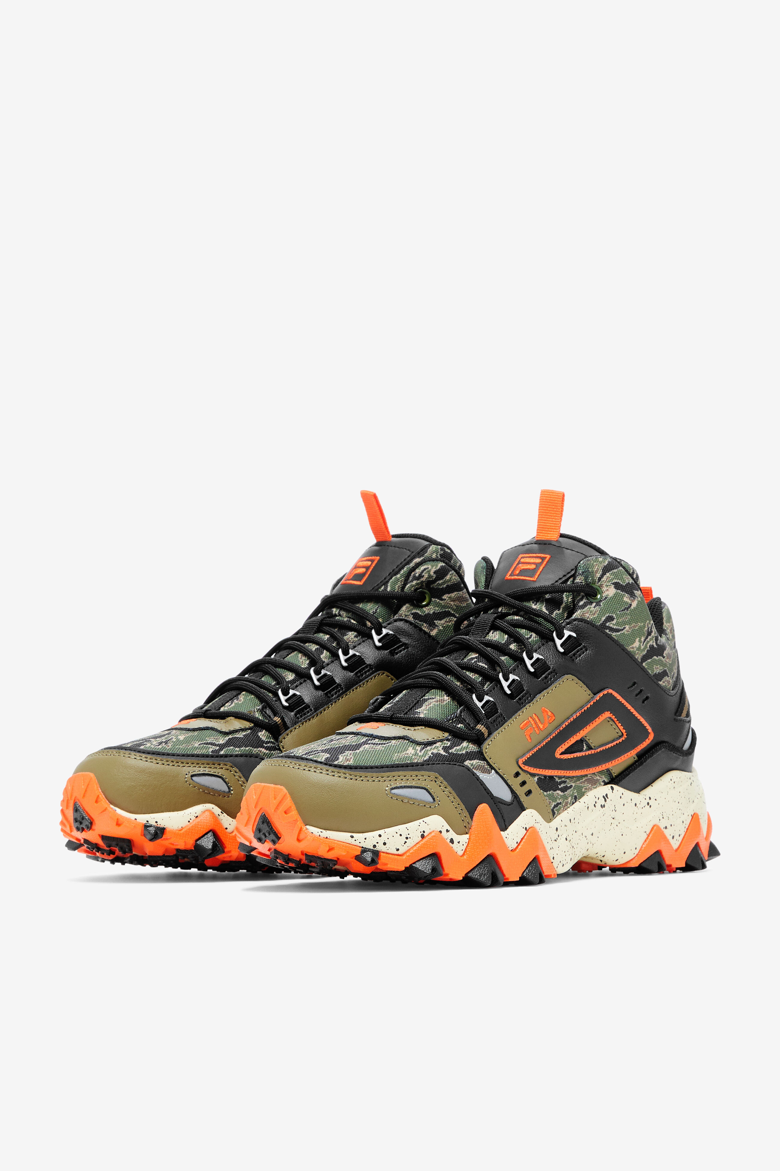 Men s Hi Top Oakmont Shoe with Camo Detail FILA