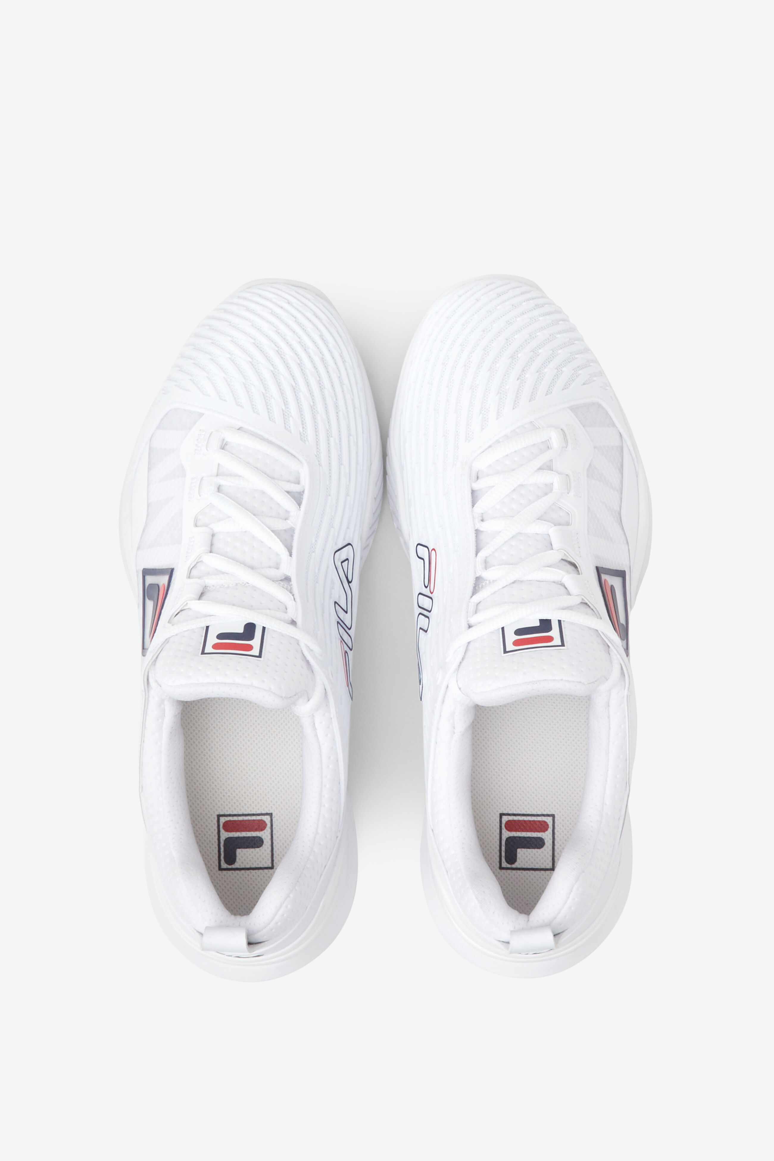 White tennis shoes sales fila