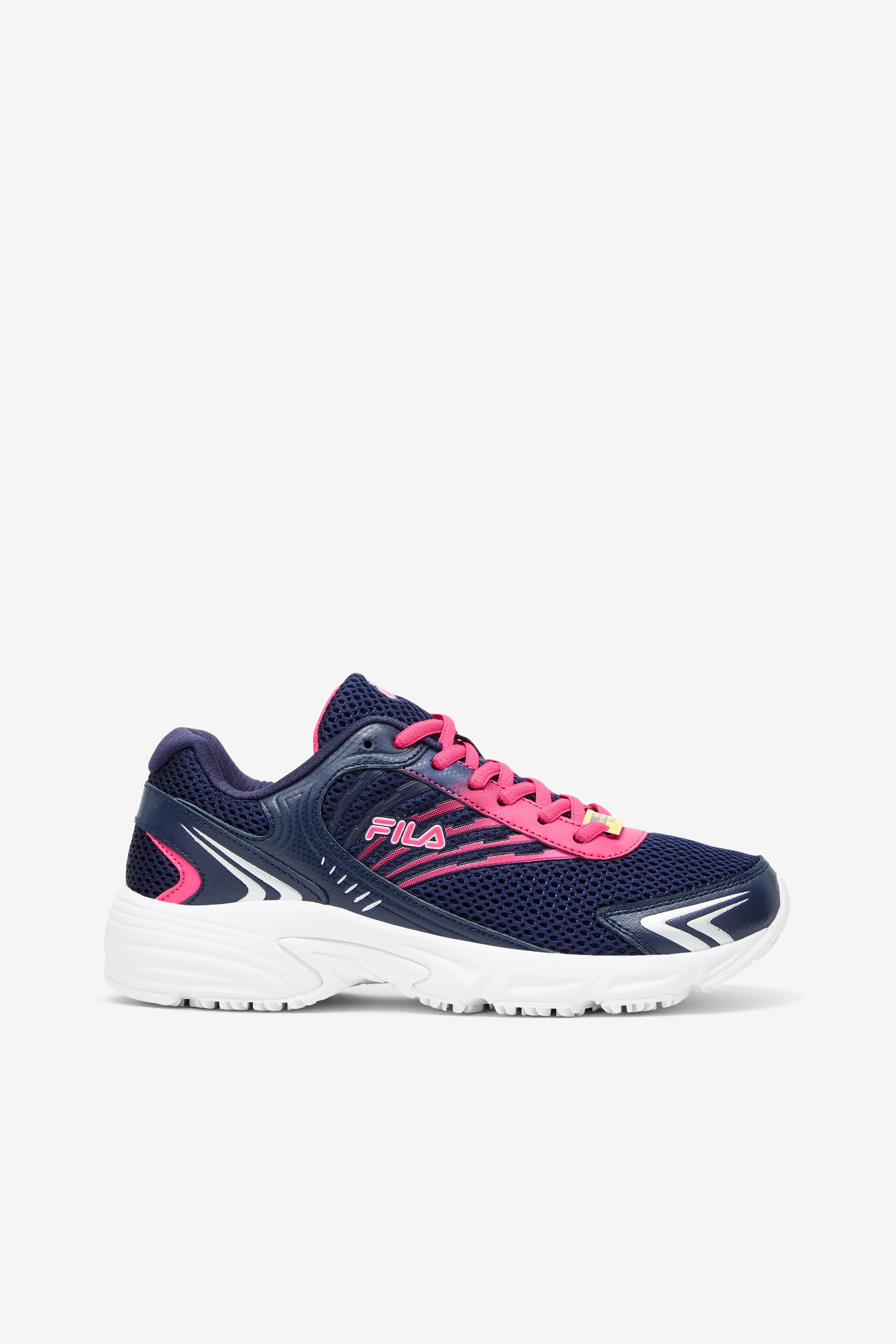 Fila shoes cheap outlet near me