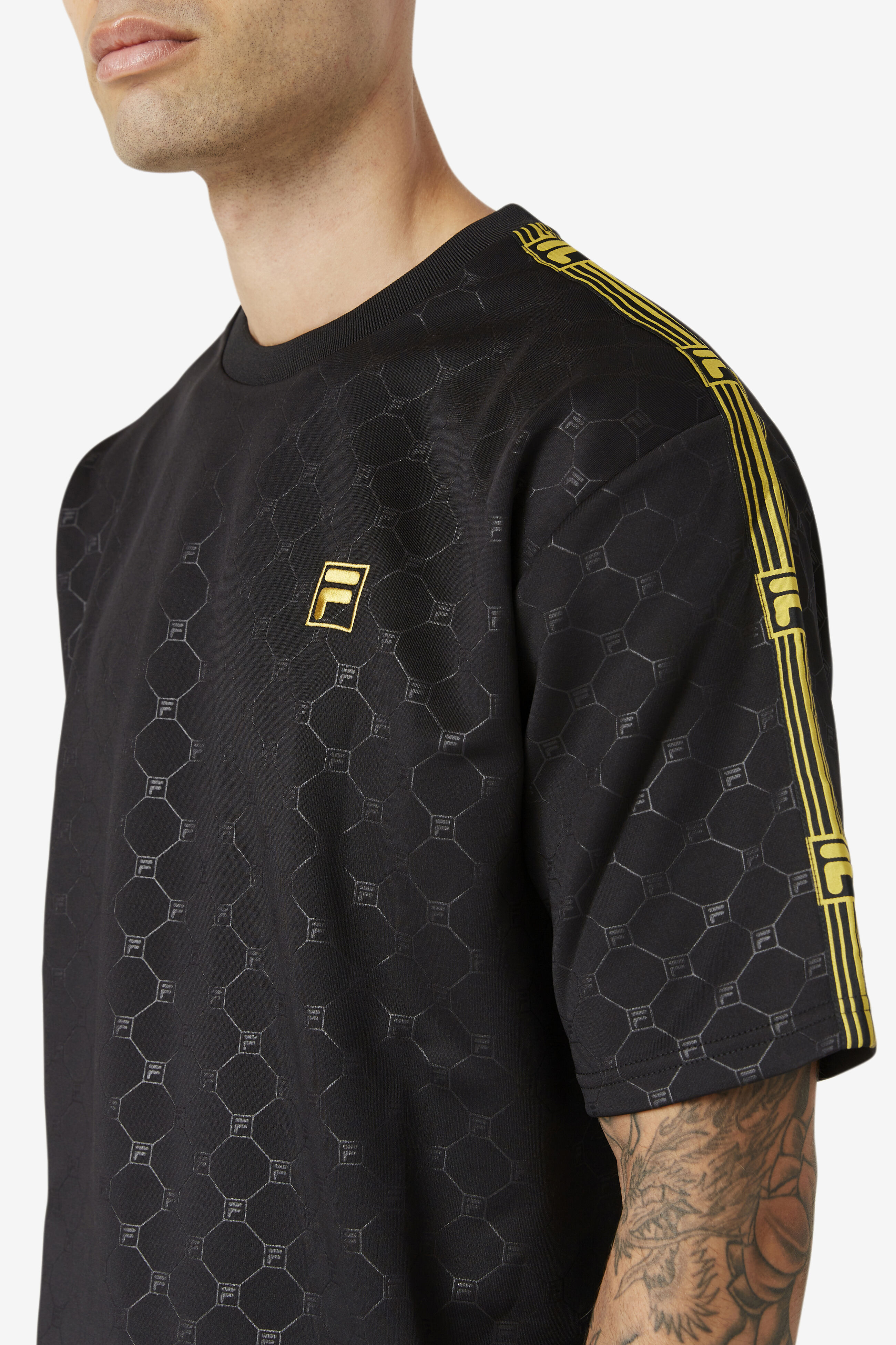 Fila shirt outlet mens gold