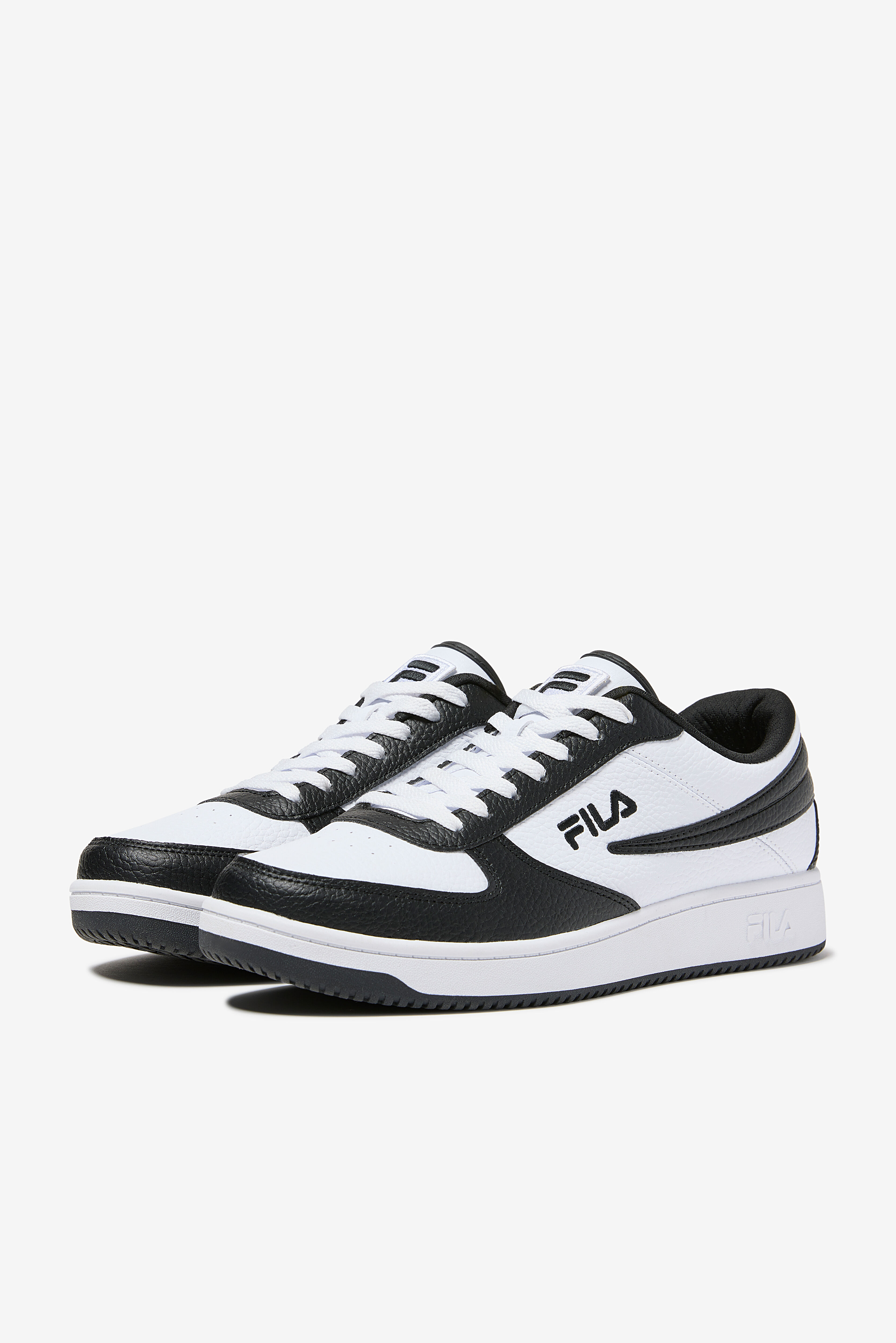 A low Men s Casual Shoes Fila