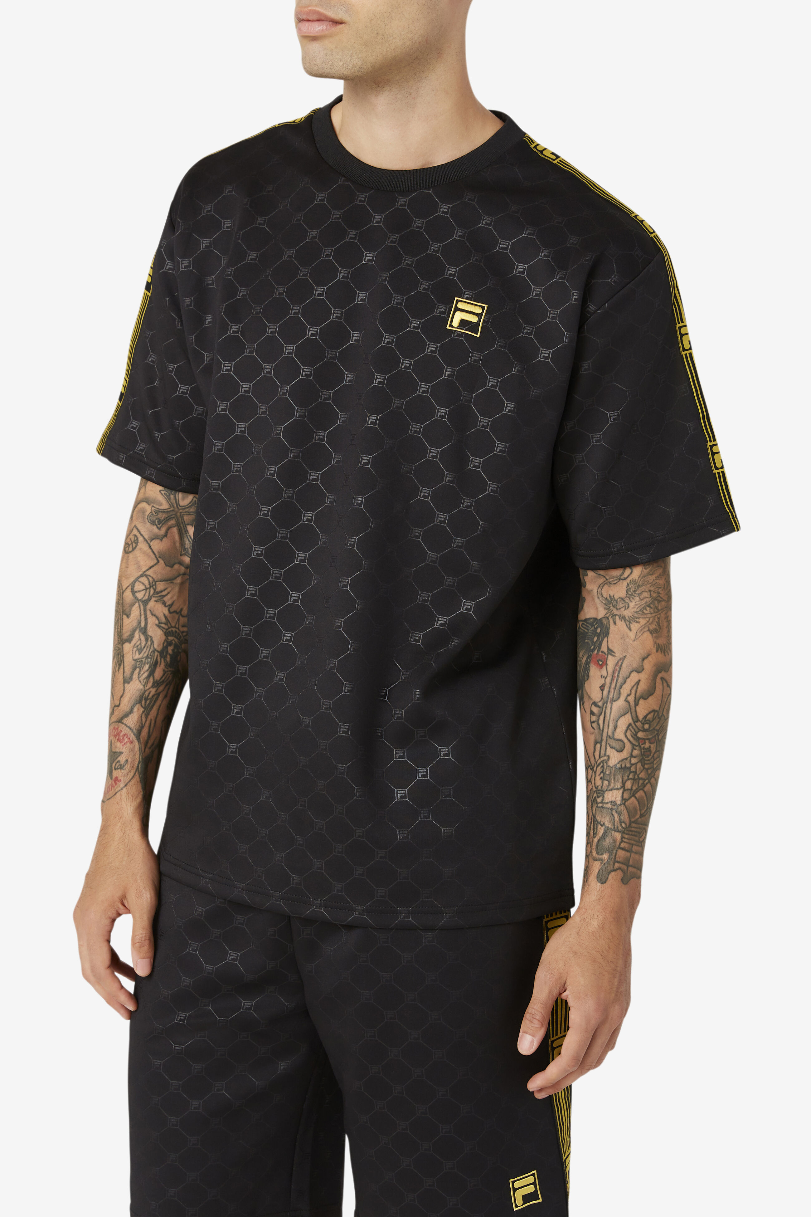 Ensemble fila short t shirt homme deals