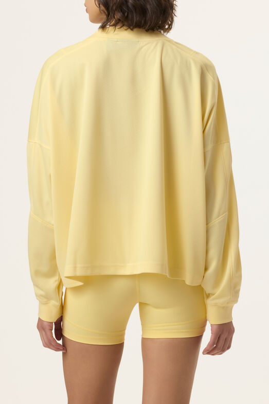 HAILEY BIEBER SPORTS SHIRT