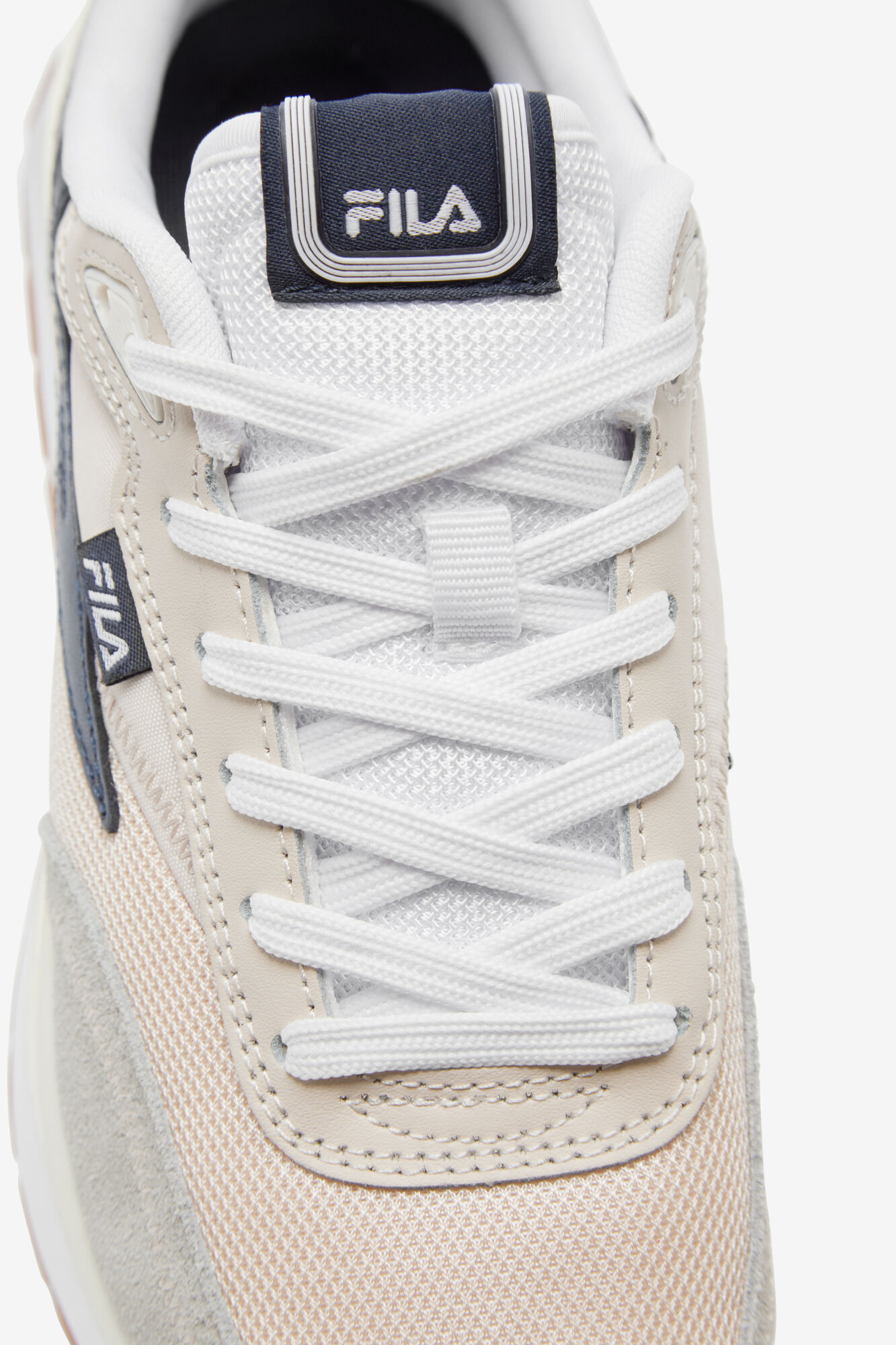 Renno Women's All Black Sneakers | FILA