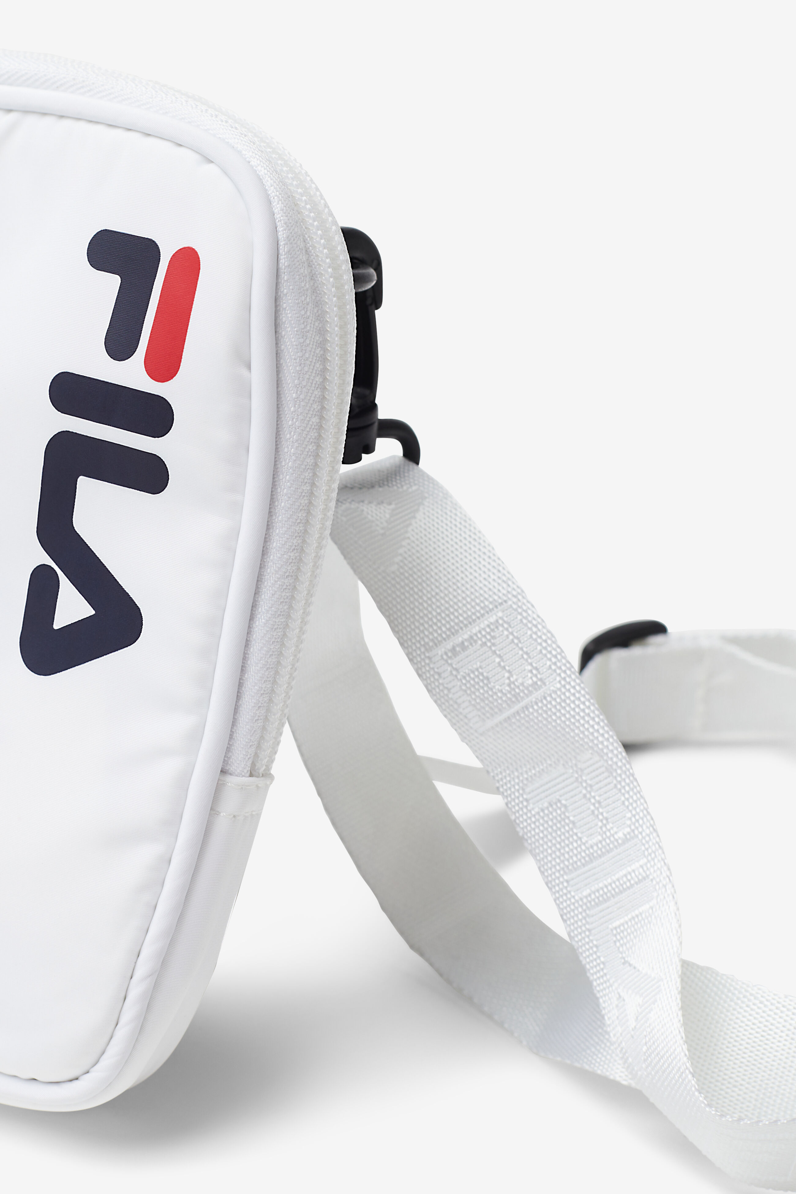 White fila bag cheap