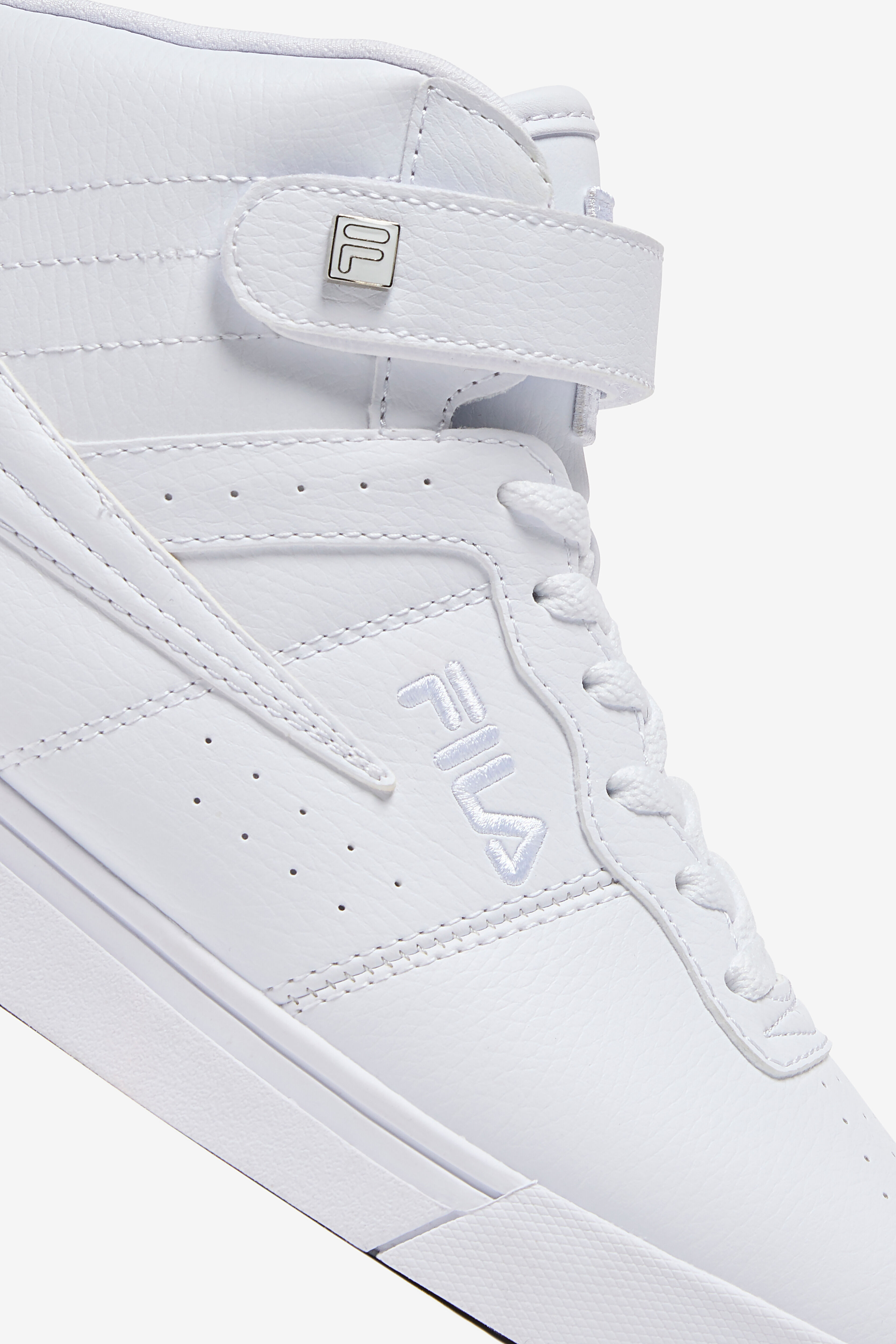 Fila Vulc 13 Women s Athletic Shoes White in Size 8.5
