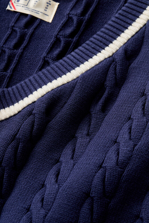 BASELINE CABLE KNIT VEST