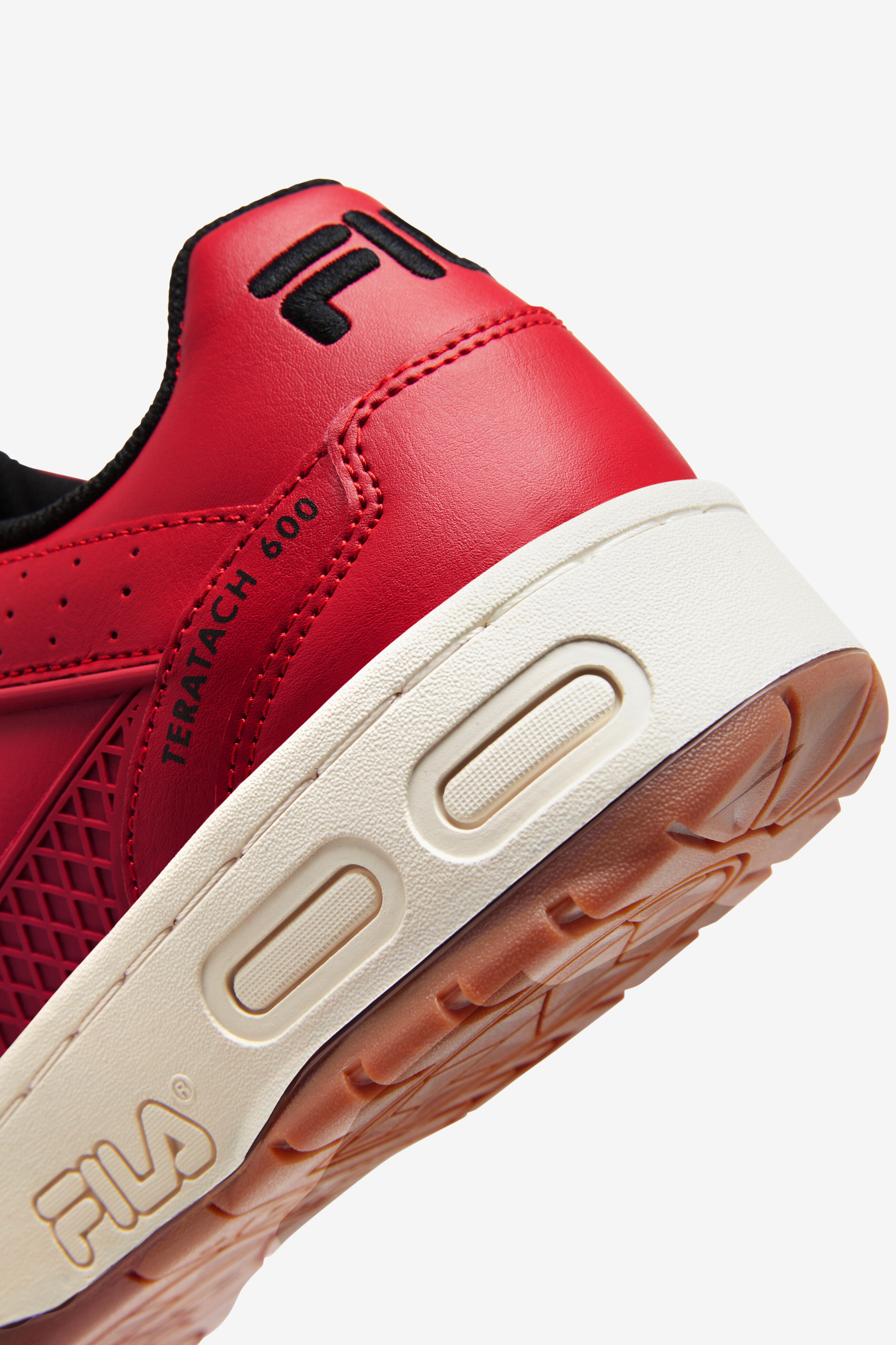 Fila teratach 2025 600