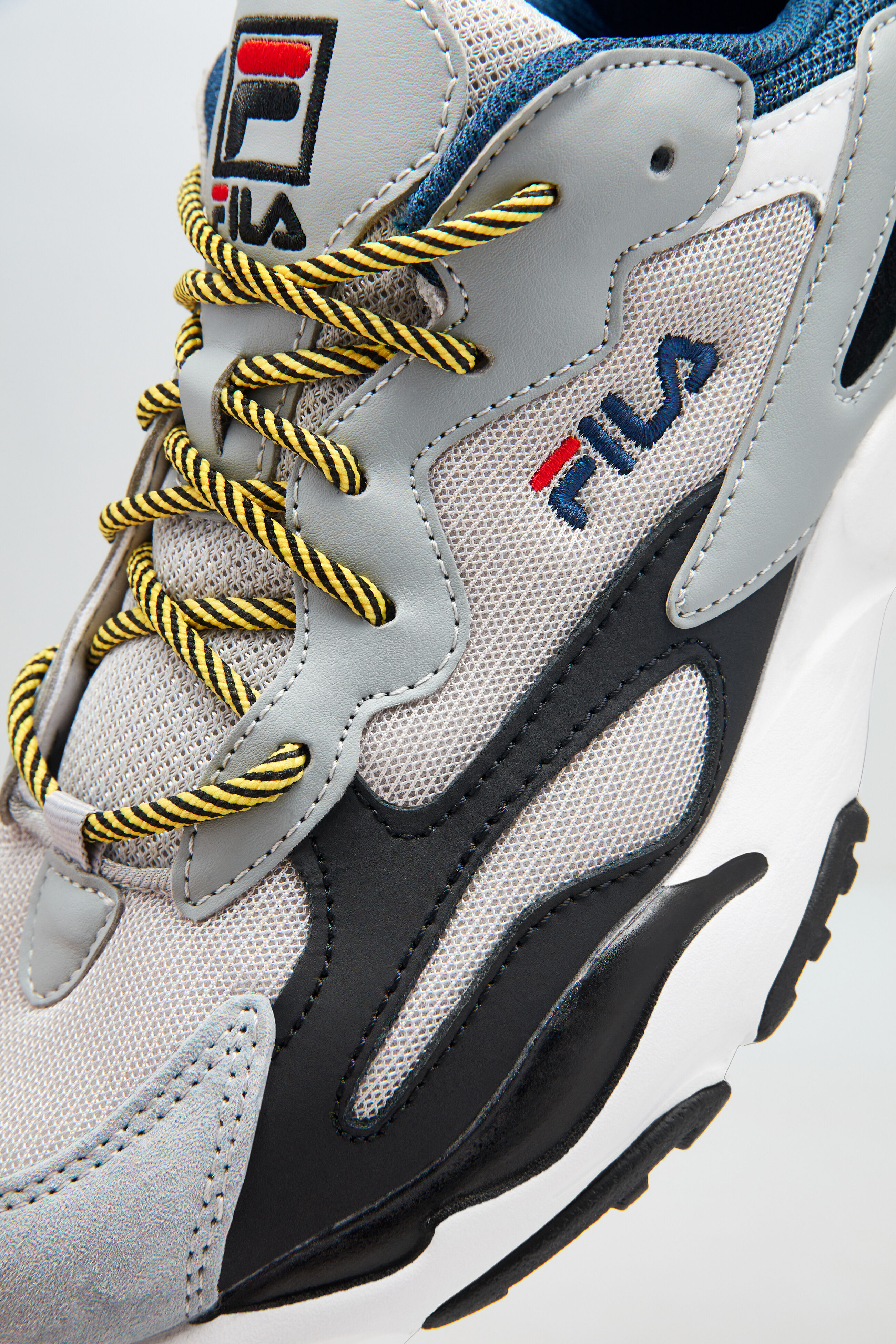 Basket fila best sale ray tracer homme