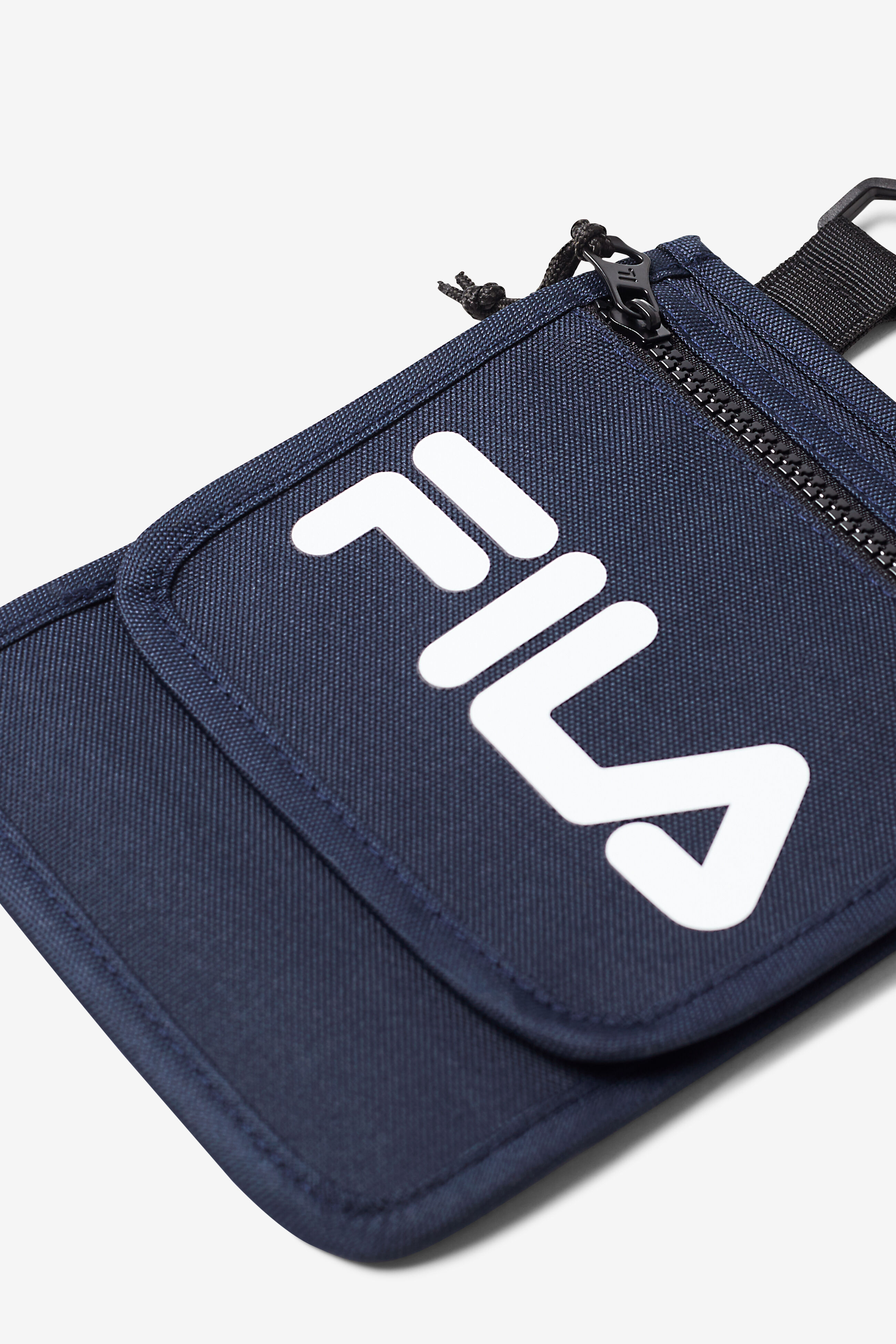 Fila pouch discount