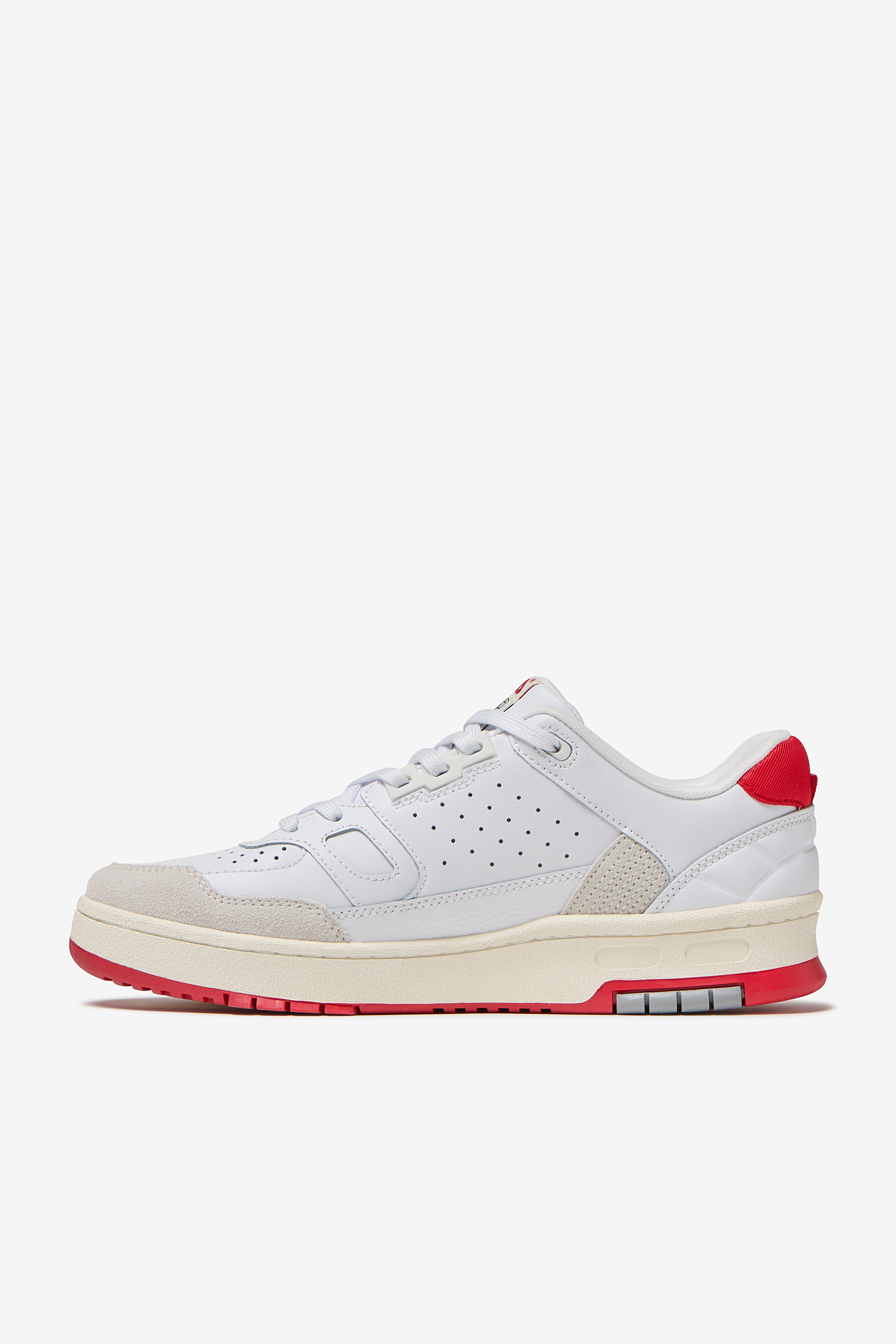 Fila Men s Rissmo Low 128 White Red Gardenia Size 11