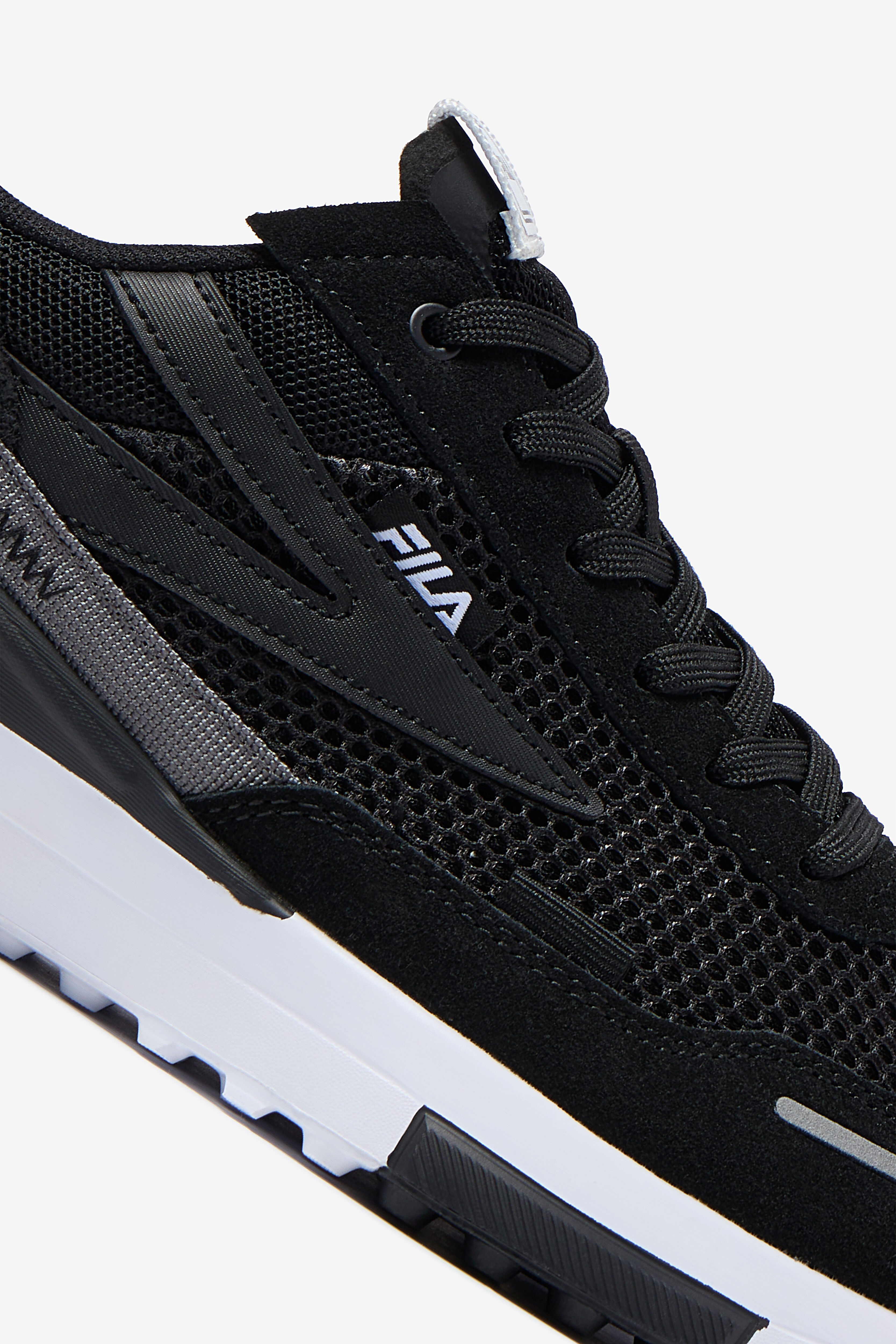 Fila trendy shoes online