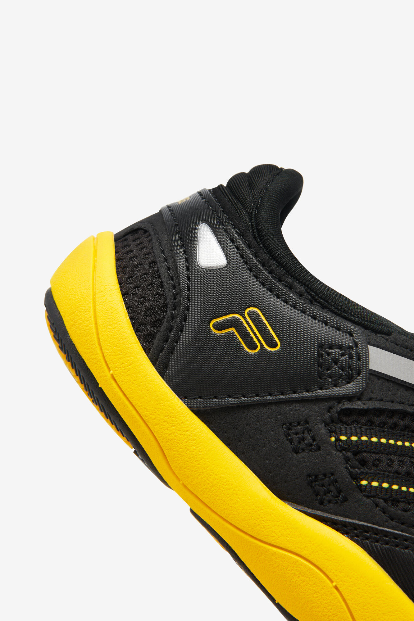 fila water shoes with toes