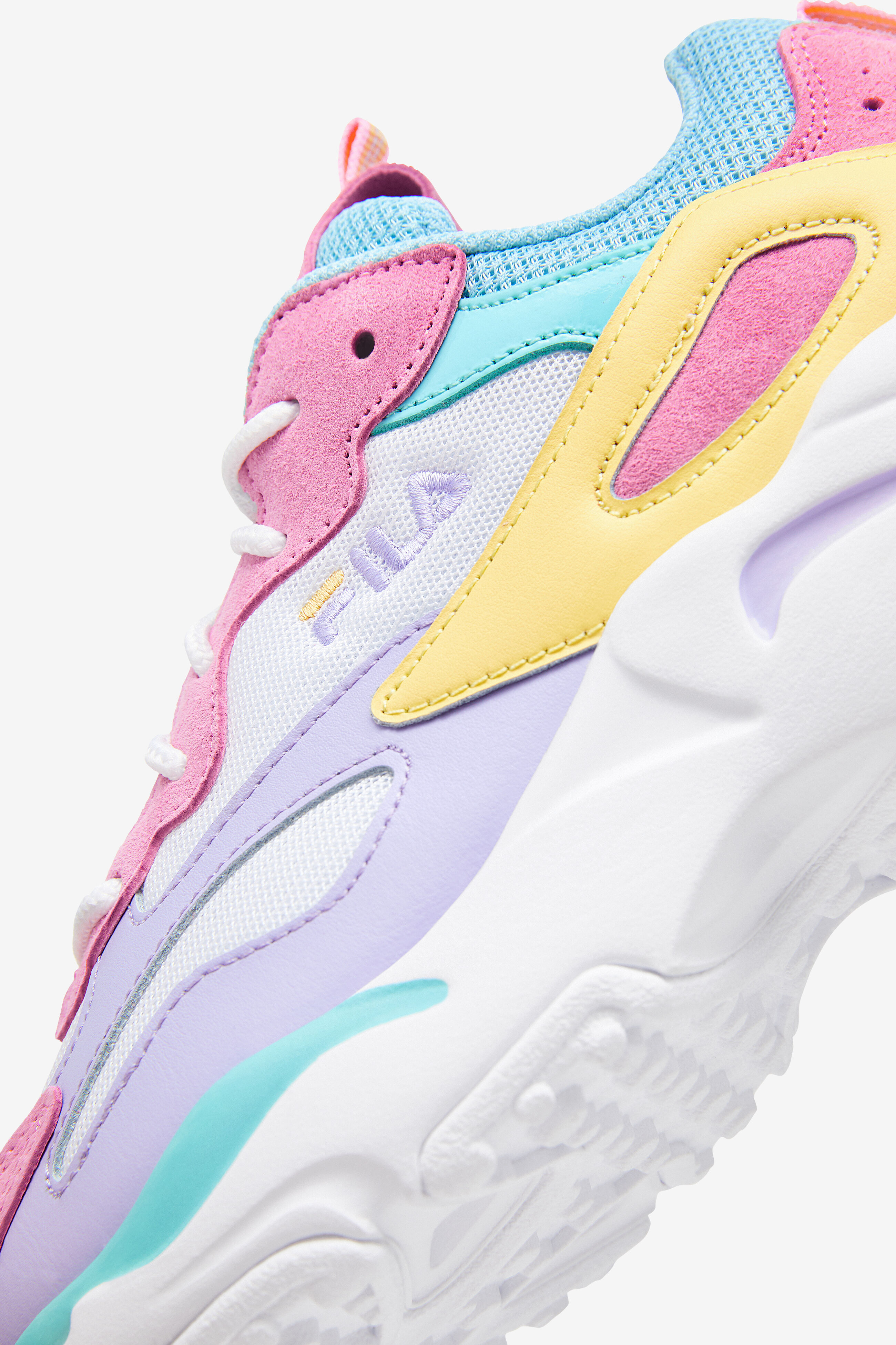 Womens fila tracer best sale