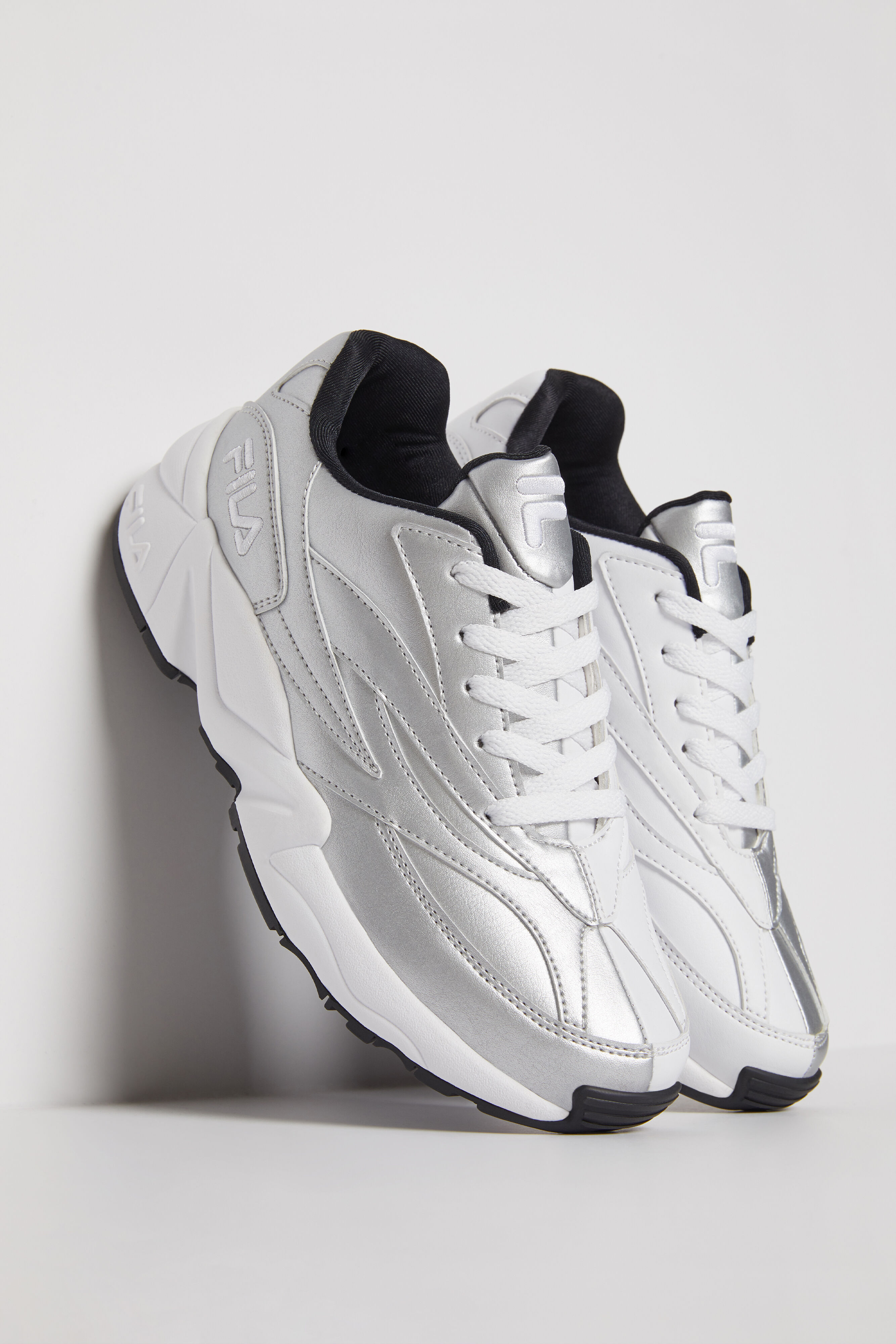Fila v94m women store