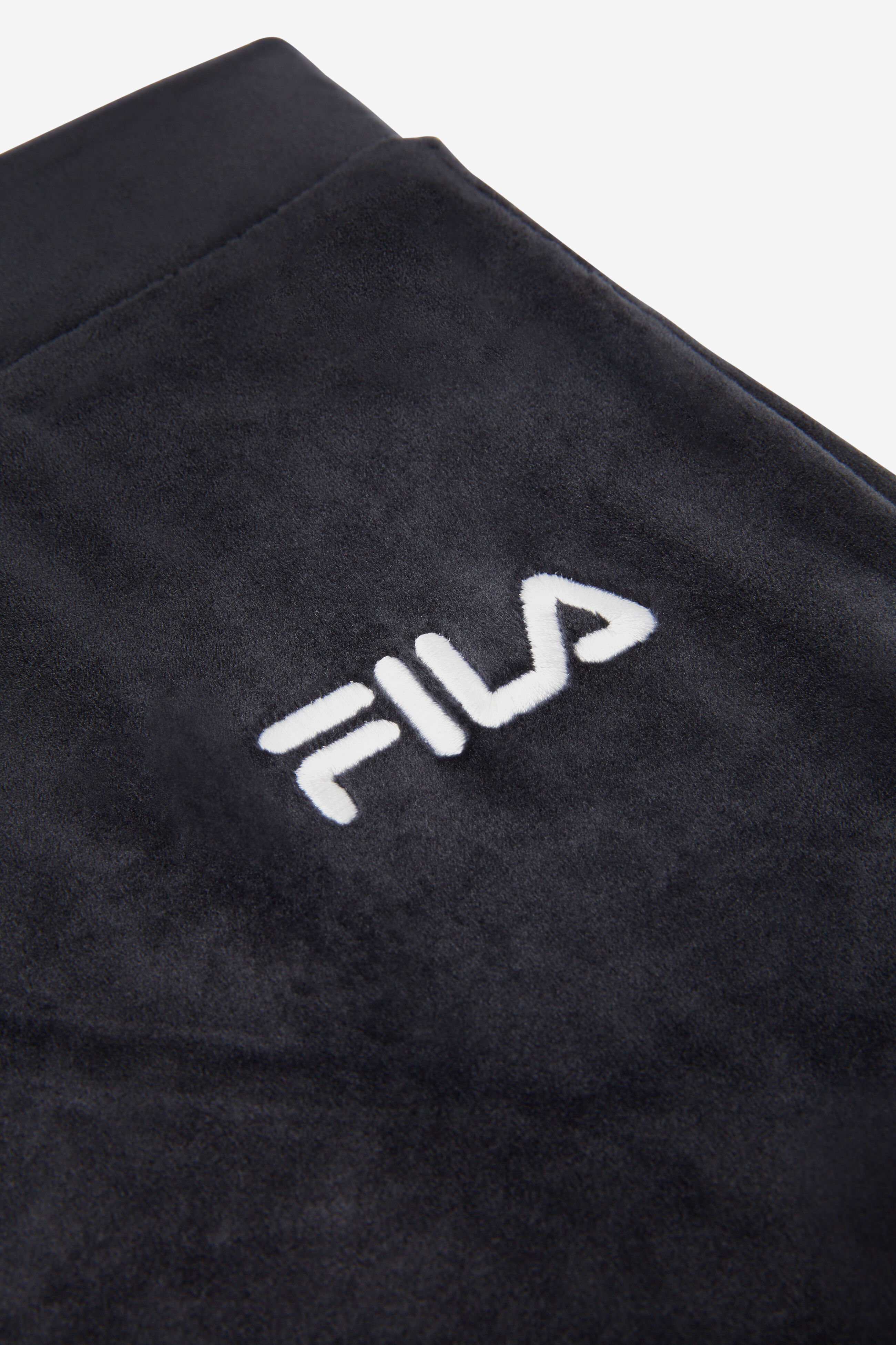 Sara fila deals