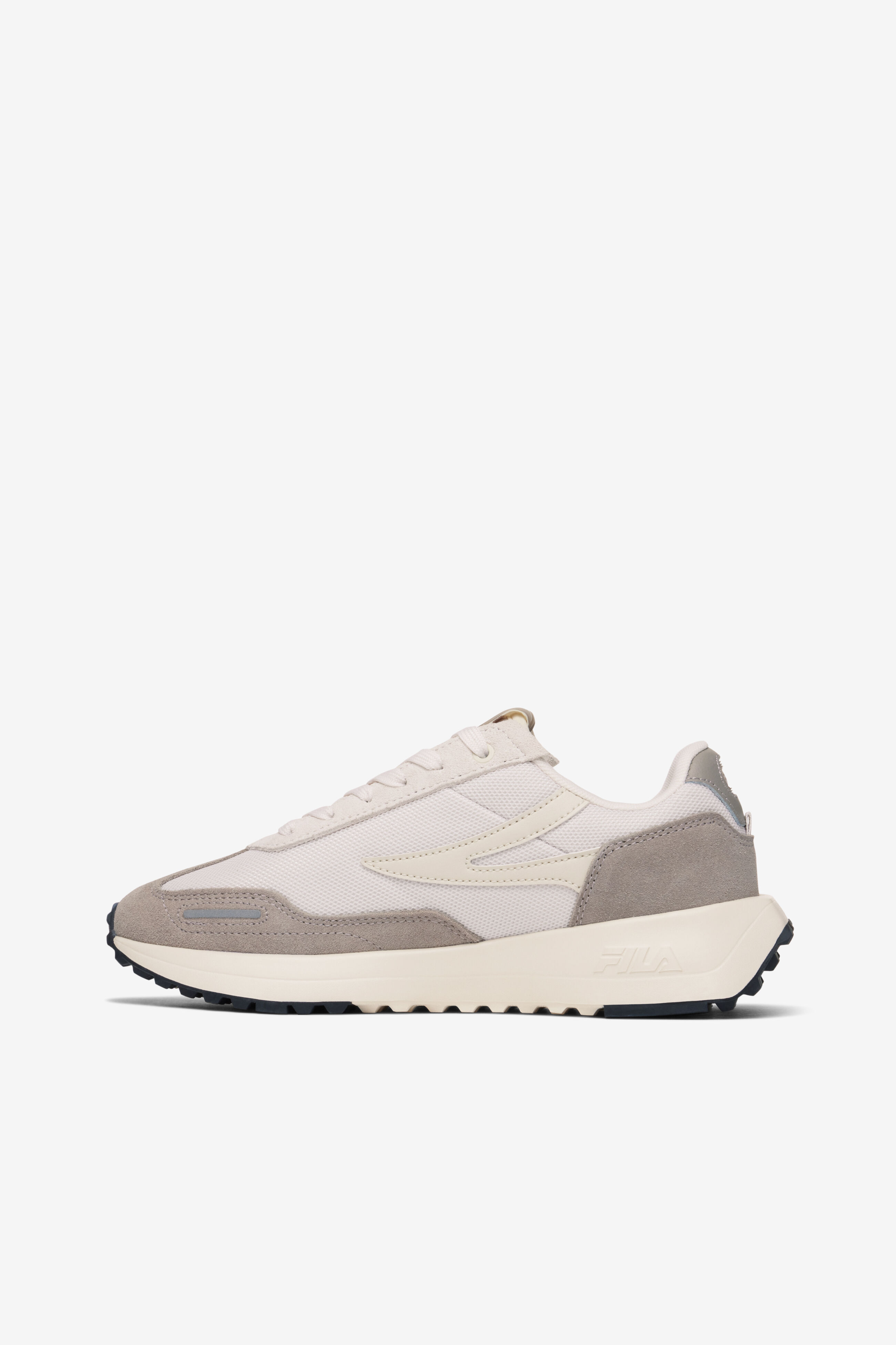 Fila tracker shoes hotsell